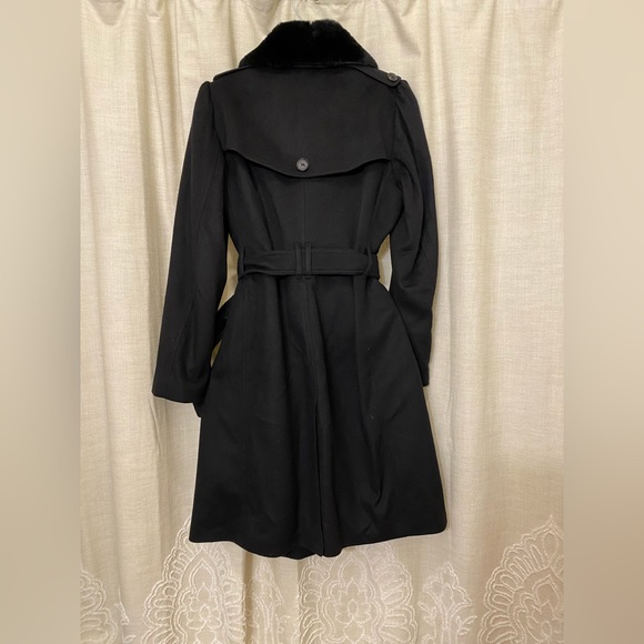 Burberry cashmere trench coat with removable fur collar - Picture 7 of 11